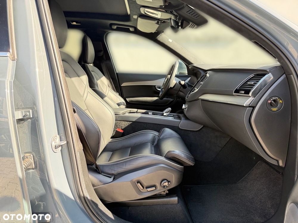 Volvo XC 90 - 28