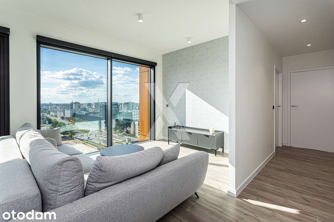 Towarowa Towers | 18 piętro | Garderoba | Master bedroom