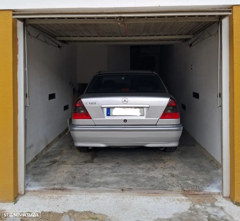 Mercedes-Benz C 180 Classic - 11