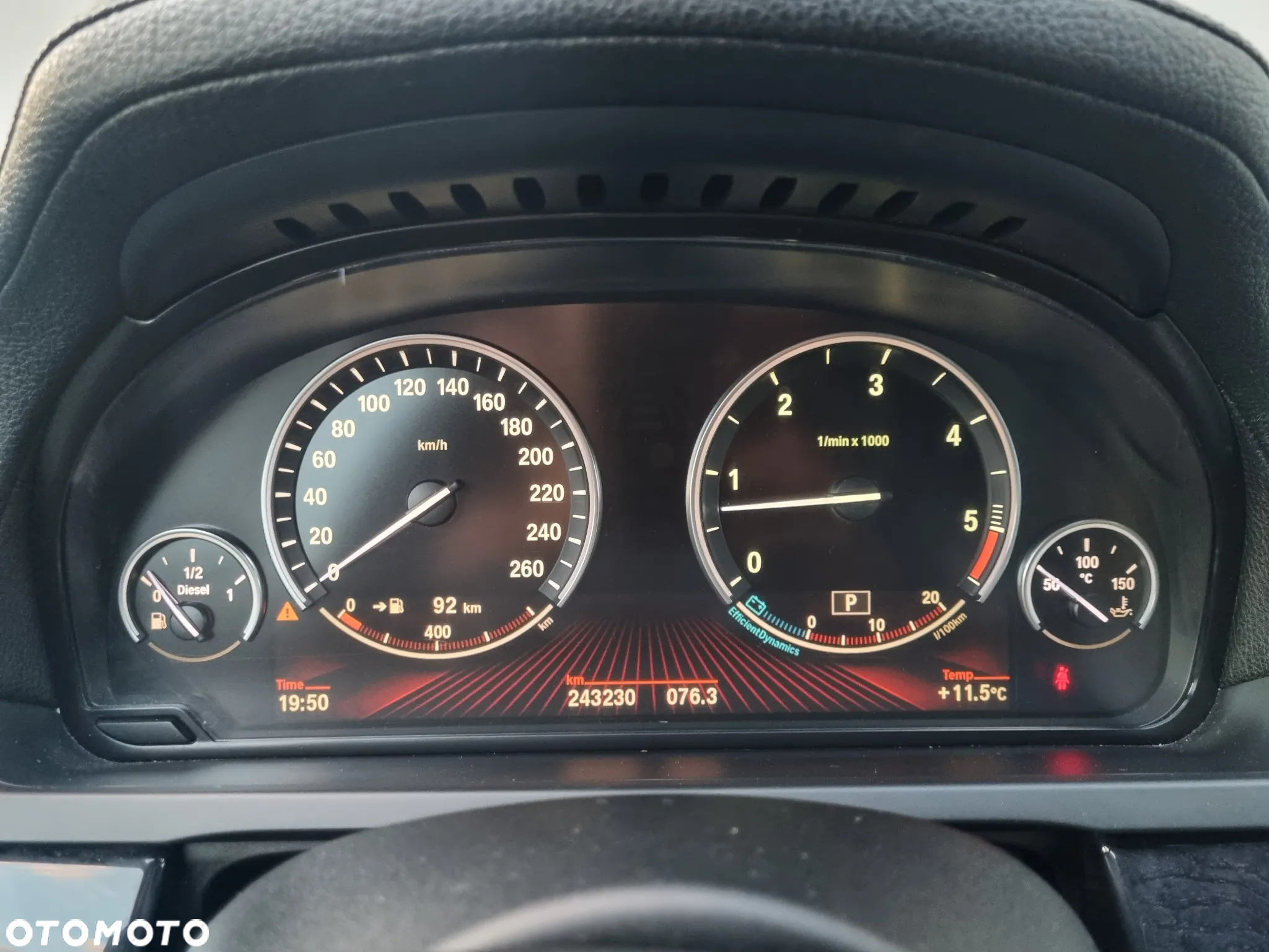 BMW Seria 7 740d - 13
