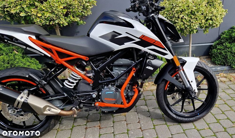 KTM Duke - 16