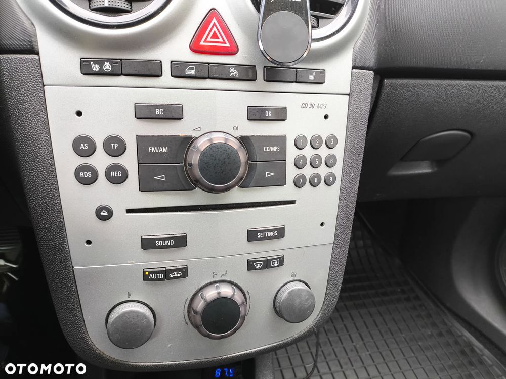 Opel Corsa 1.2 16V Easytronic Cosmo - 17