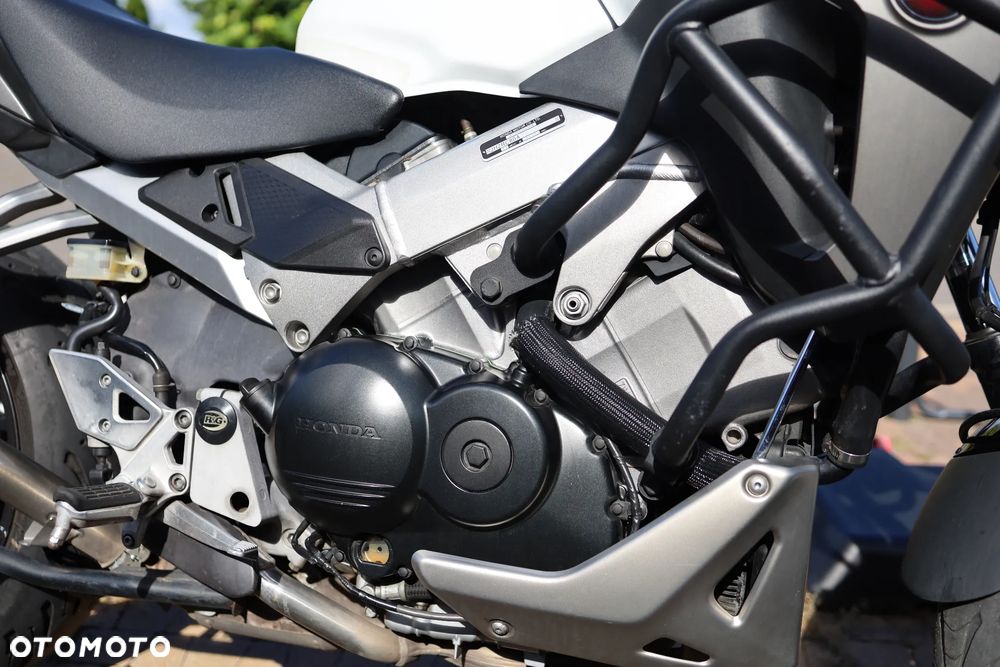 Honda VFR - 21
