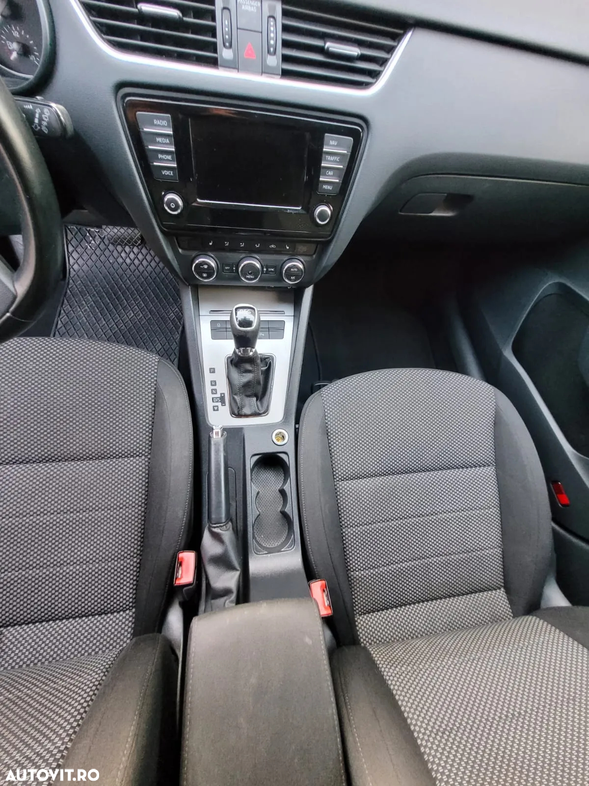 Skoda Octavia Combi 1.0 TSI DSG Ambition - 10