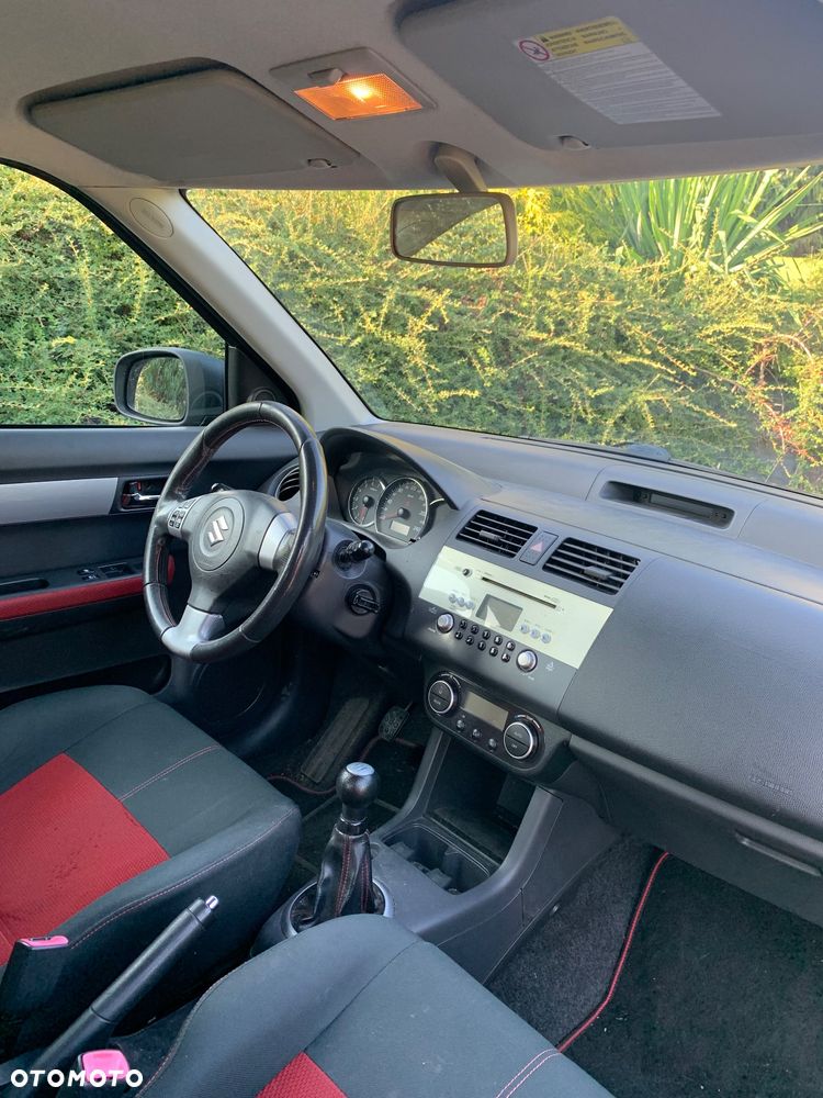 Suzuki Swift 1.6 Sport - 13
