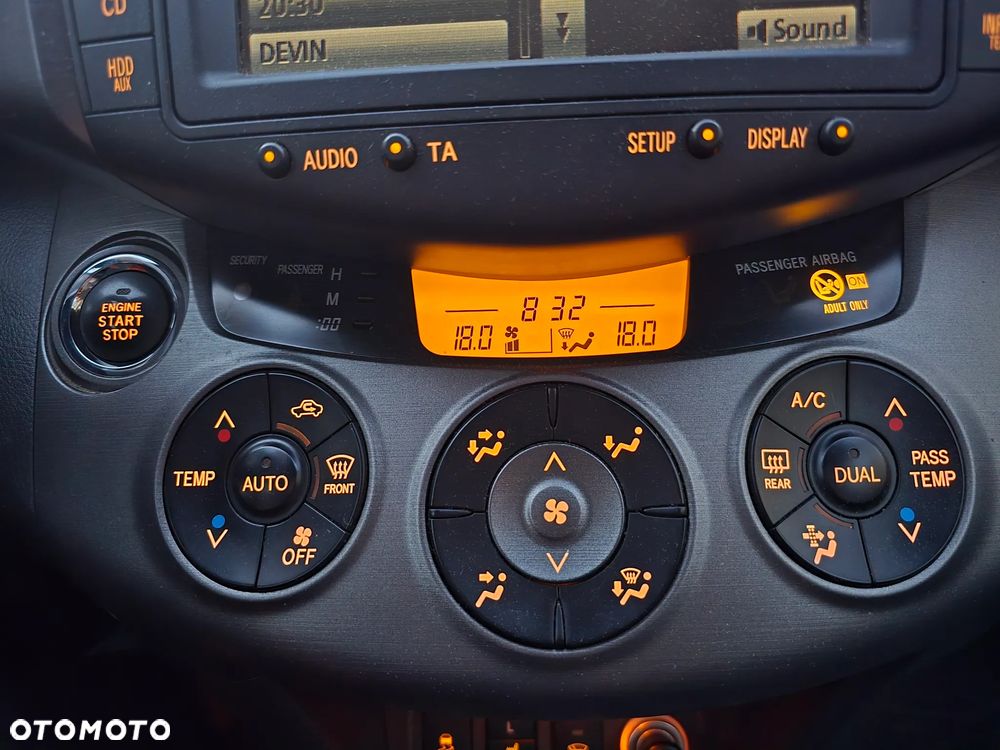 Toyota RAV4 2.0 VVT-i Prestige NAVI MS - 13