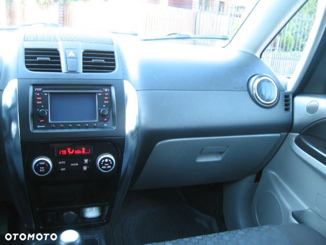 Suzuki SX4 1.6 Premium 2012 - 14