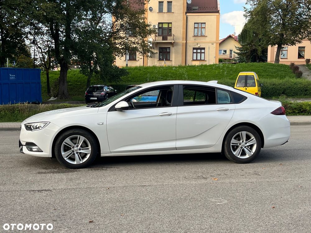 Opel Insignia 2.0 CDTI Active S&S - 9