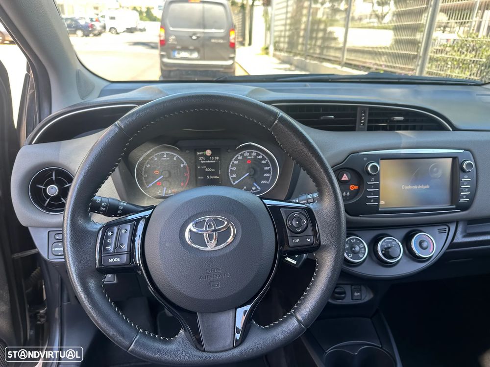 Toyota Yaris 1.0 VVT-i Comfort+P.Style - 11