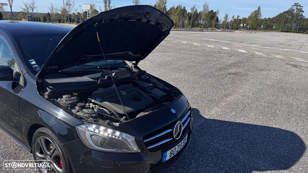 Mercedes-Benz A 180 CDI (BlueEFFICIENCY) Urban - 18