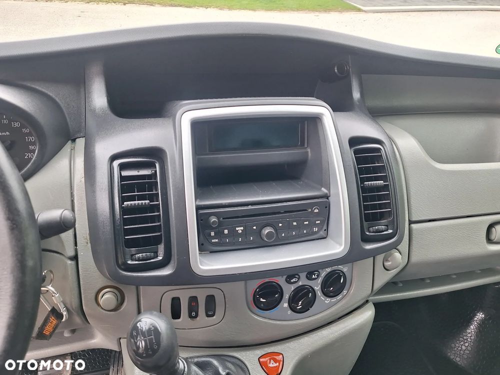 Opel Vivaro - 16