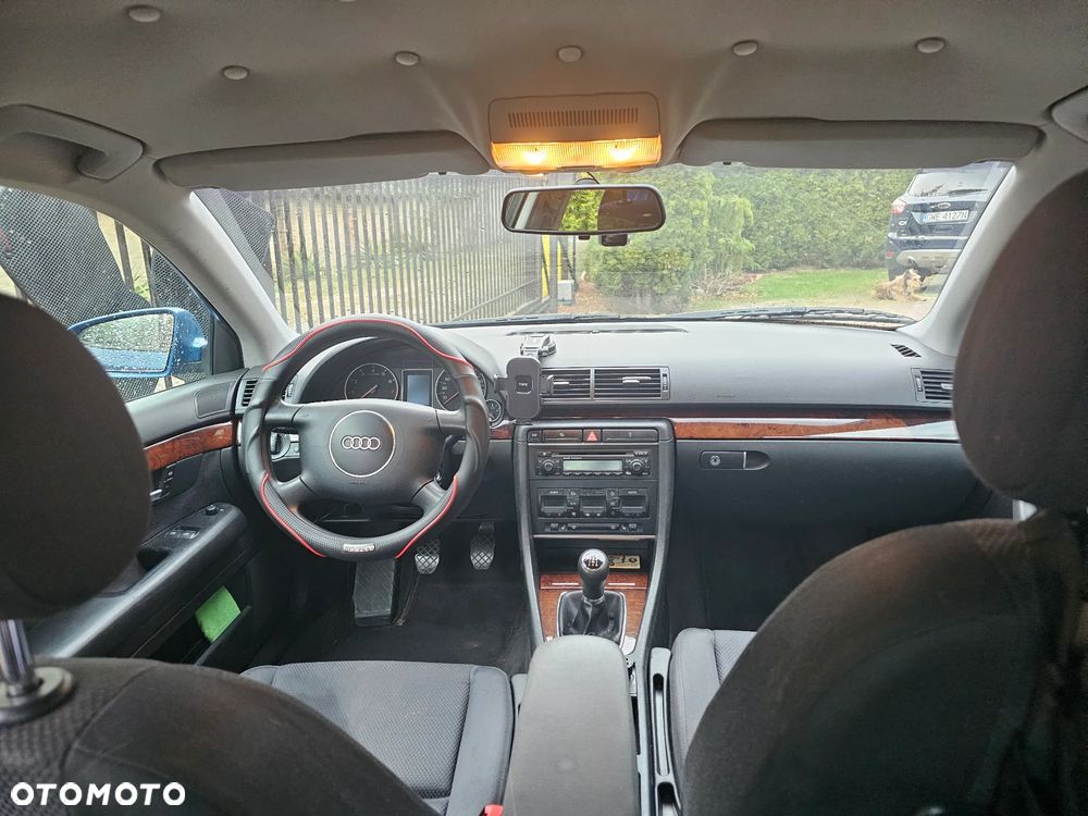 Audi A4 Avant 1.8T - 9