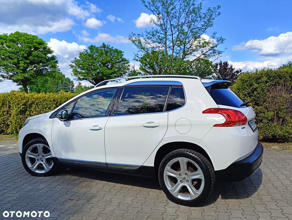 Peugeot 2008 1.6 BlueHDi Allure - 3