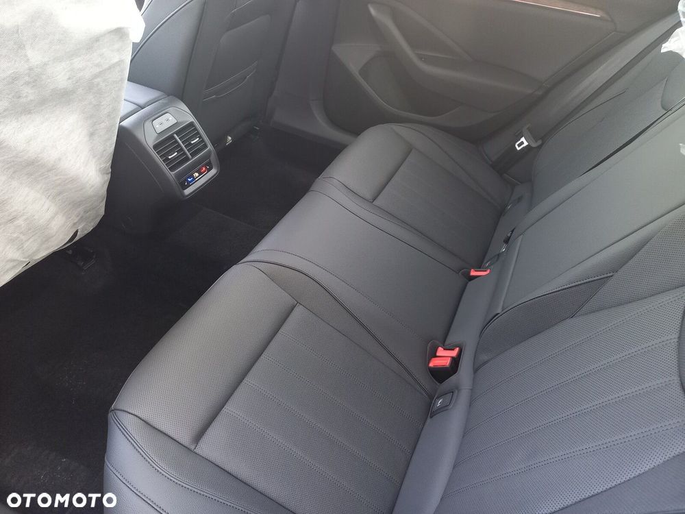 Skoda Superb 2.0 TDI SCR 4x4 L&K DSG - 27