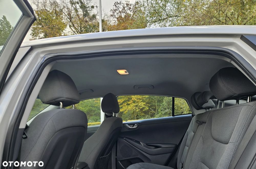 Hyundai IONIQ Hybrid Business - 14