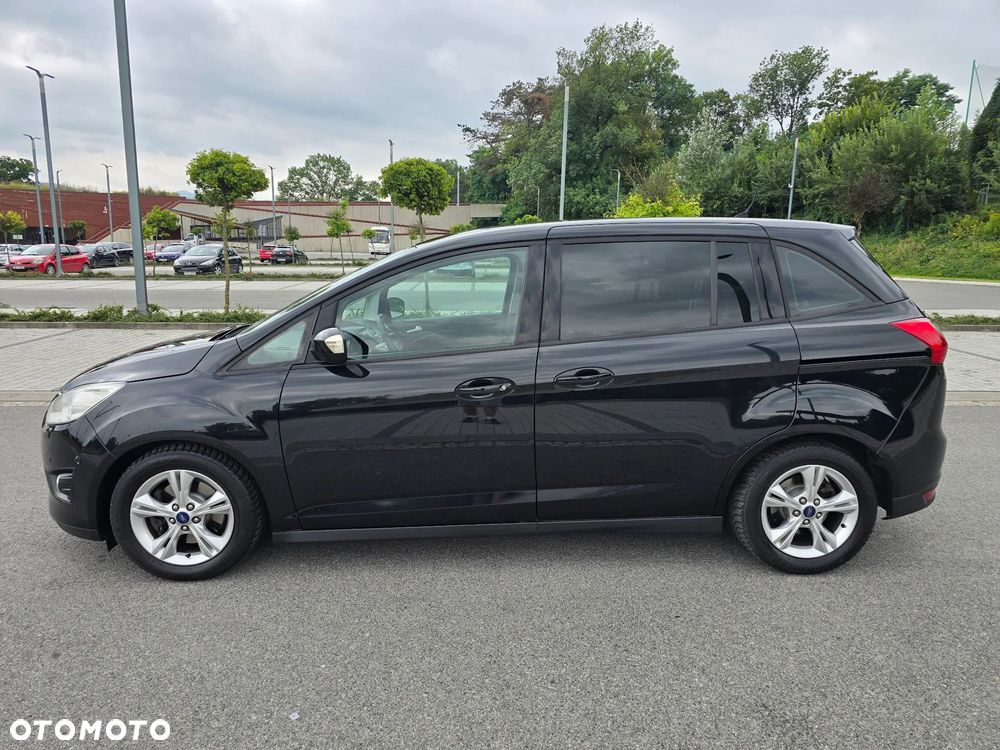 Ford Grand C-MAX - 27