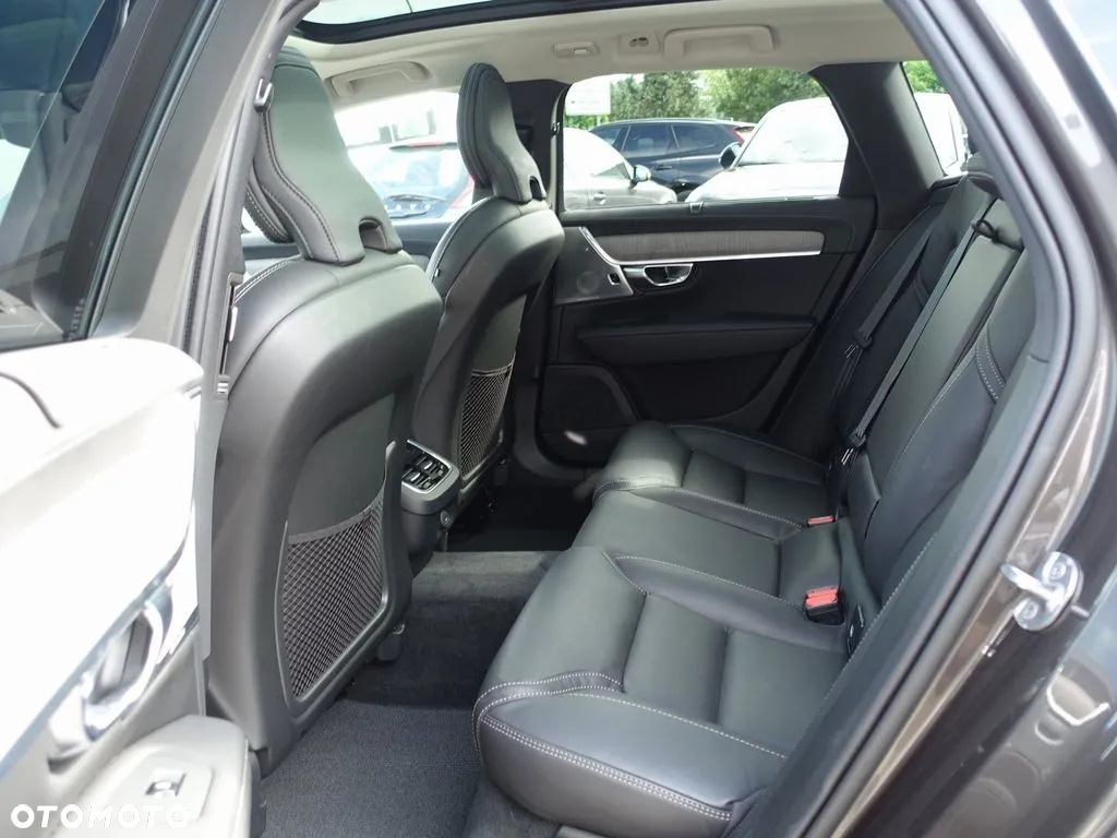 Volvo V90 Cross Country B5 B AWD Ultimate - 7
