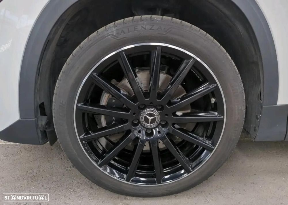 Mercedes-Benz GLA 250 e 8G-DCT AMG Line - 4