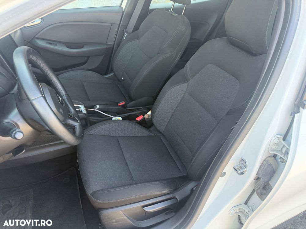 Renault Clio E-TECH 140 ZEN - 9