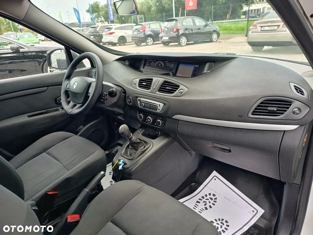 Renault Scenic 1.6 16V 110 TomTom Edition - 23