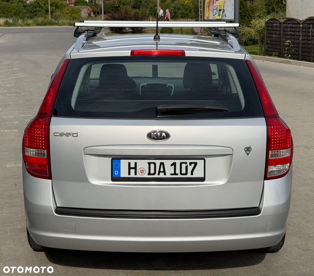 Kia Ceed - 5