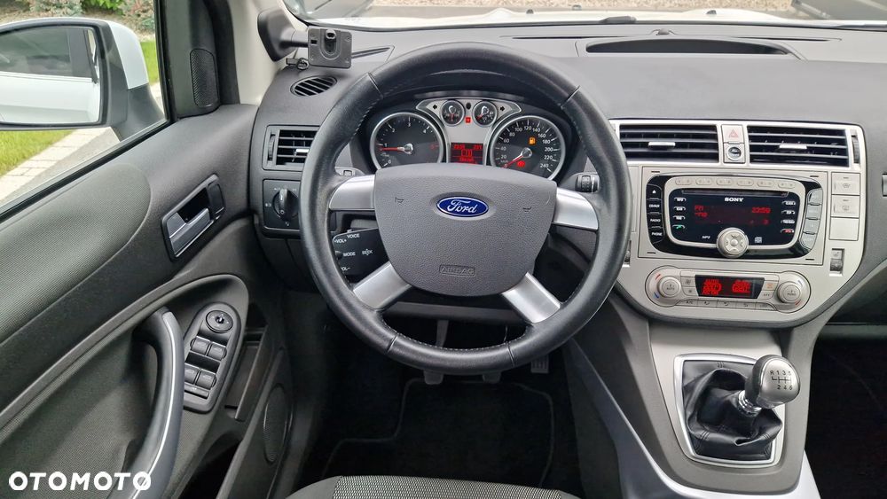 Ford Kuga 2.0 TDCi 2x4 Champions Edition - 16