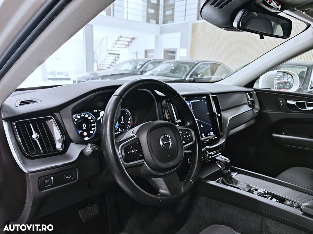 Volvo XC 60 D4 AWD Momentum - 6