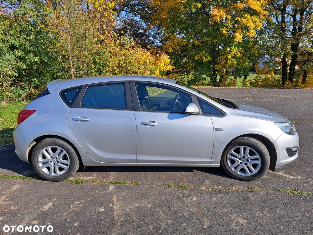 Opel Astra 1.6 Active EU6 - 3