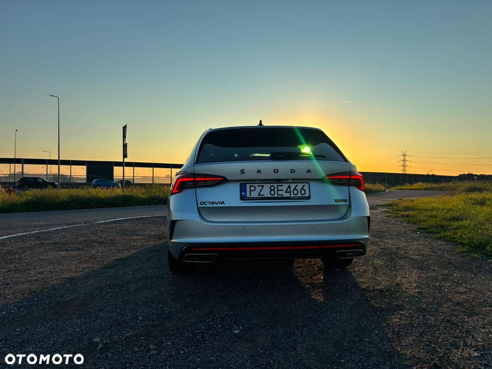 Skoda Octavia 2.0 TDI RS DSG - 8