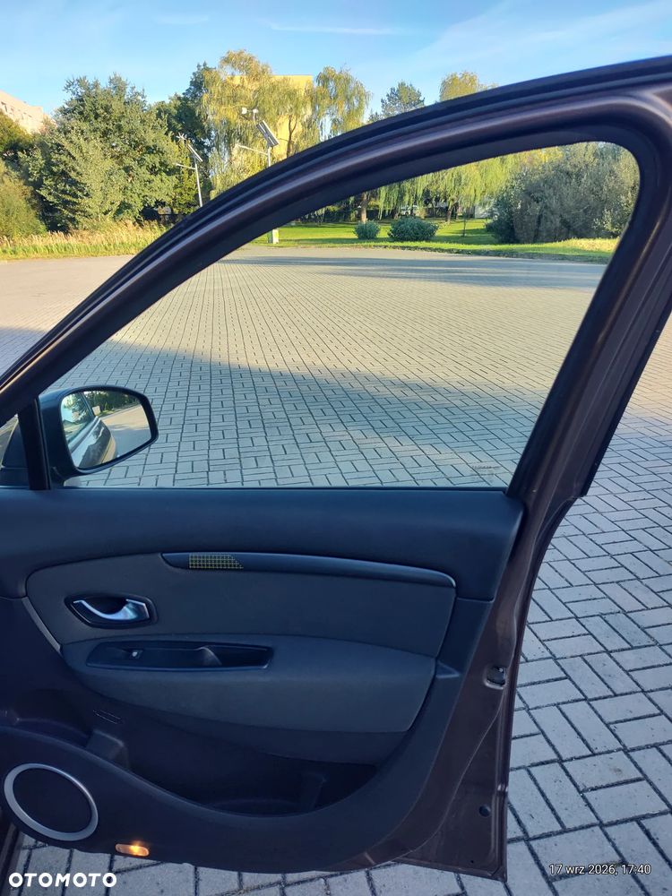 Renault Scenic 2.0 16V Privilege CVT - 24