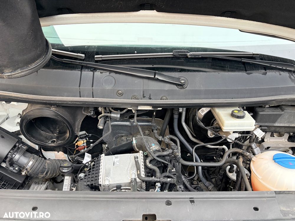 Volkswagen Crafter - 11