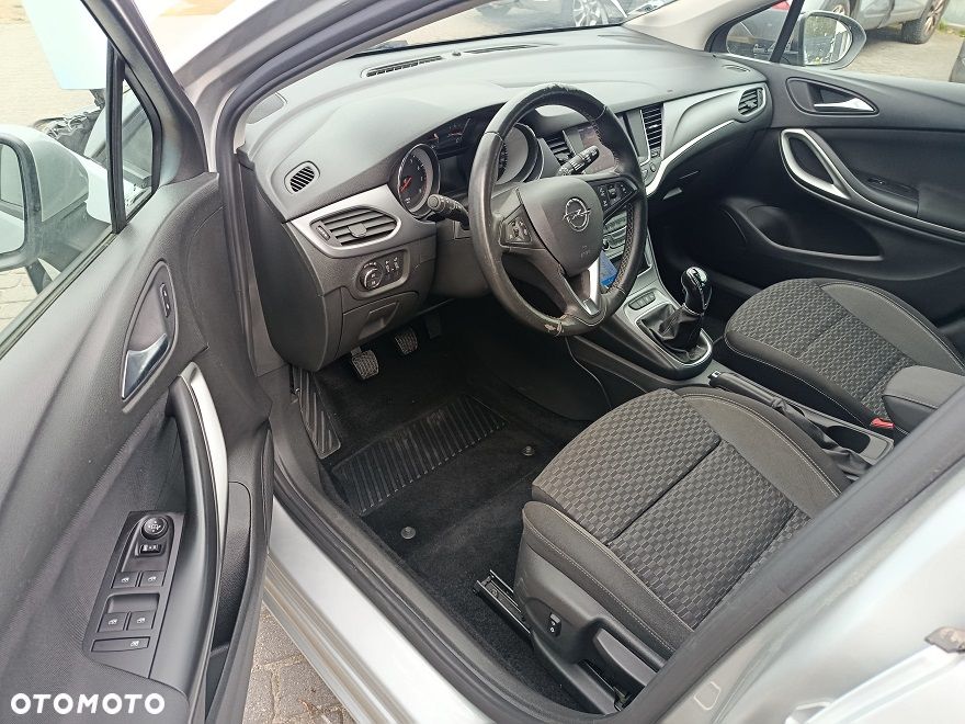 Opel Astra - 11