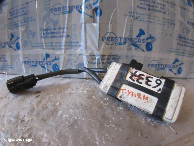 Modulo 2468102851 TOYOTA YARIS 2004 1.3I 16V 87CV 5P CINZA  Módulo Resistência Do Ventilador - 1