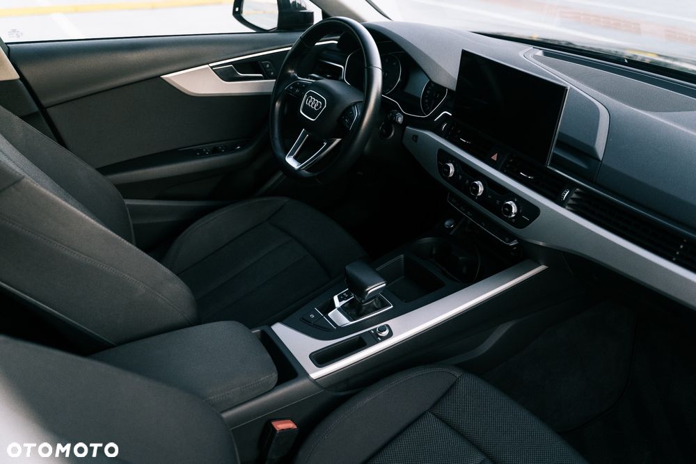 Audi A4 Avant 35 TDI mHEV S tronic - 14