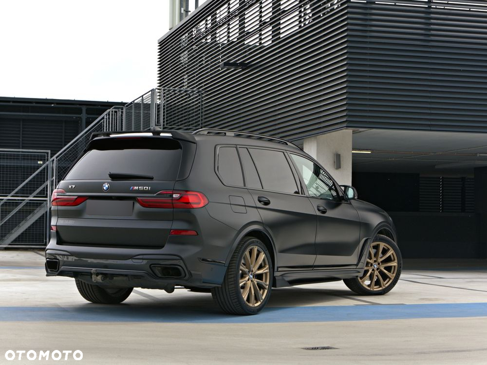 BMW X7 M50i sport - 10