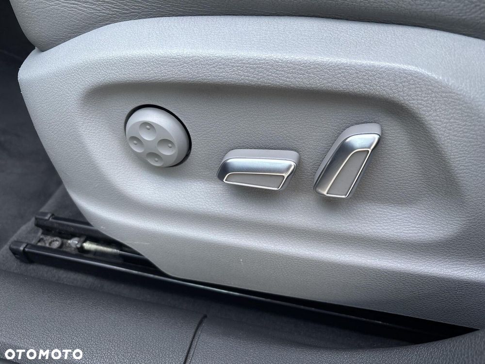 Audi Q3 1.4 TFSI CoD ultra S tronic - 31