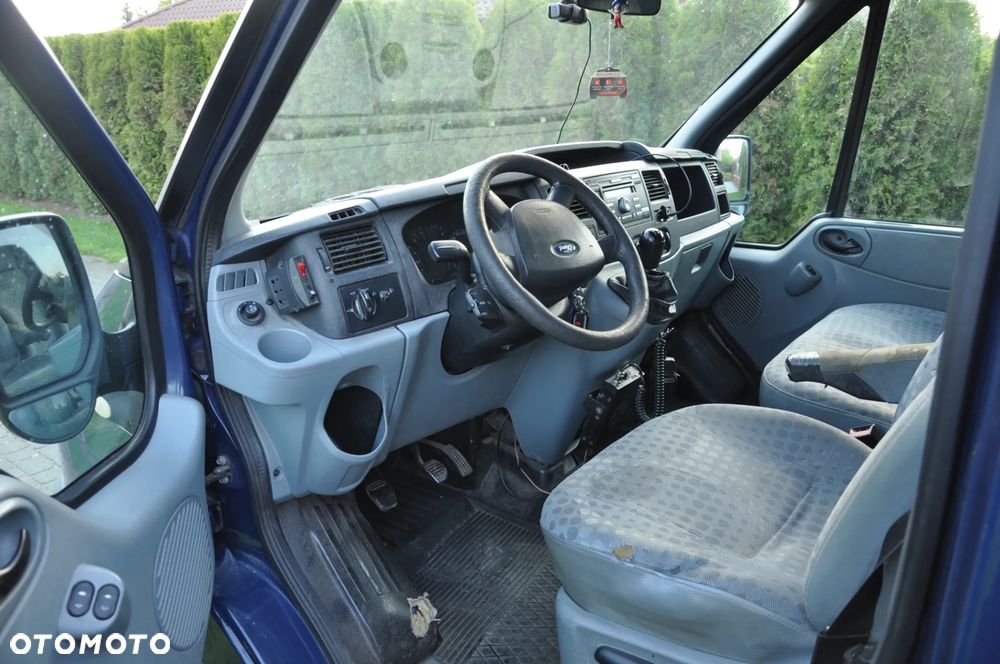 Ford Transit - 9