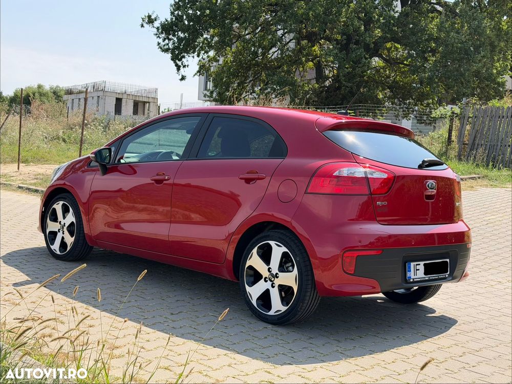 Kia Rio 1.1 CRDI Uefa Euro 2016 - 4