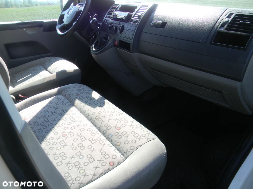 Volkswagen Transporter - 12