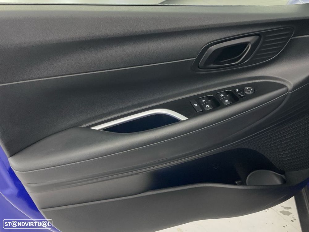 Hyundai Bayon 1.0 T-GDI Premium - 17