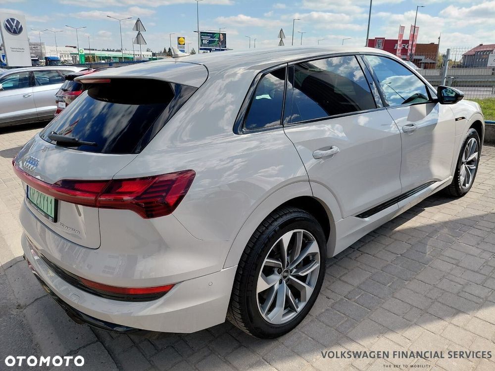 Audi e-tron - 6