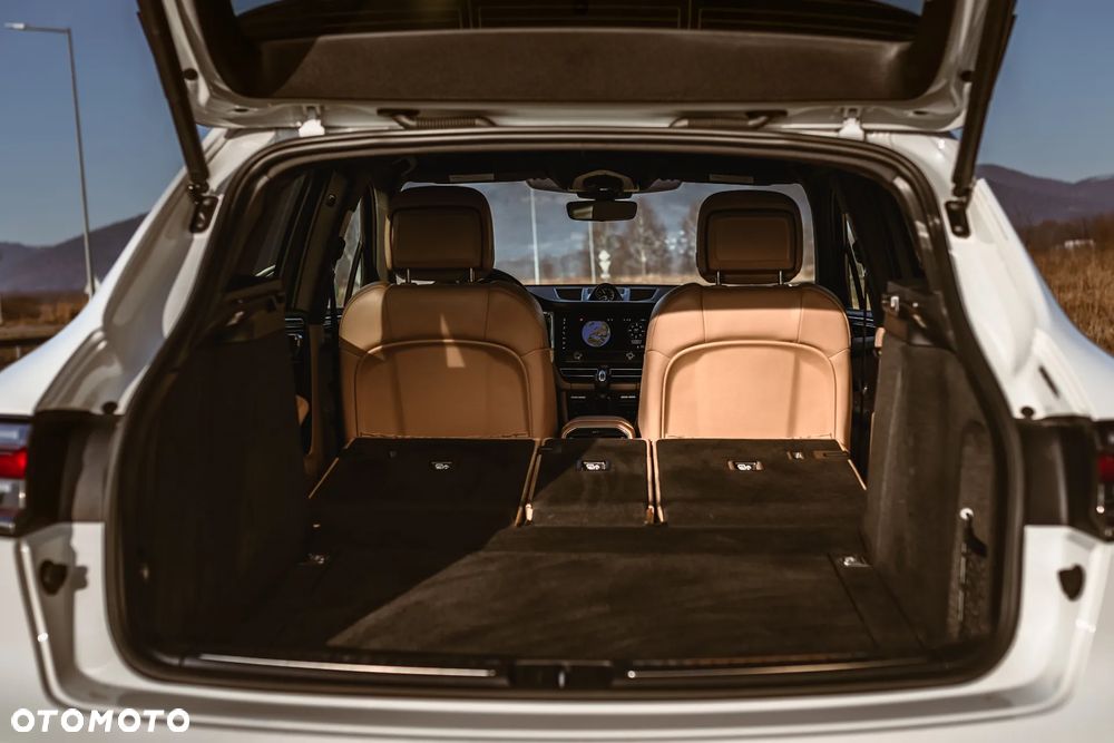 Porsche Macan Standard - 25