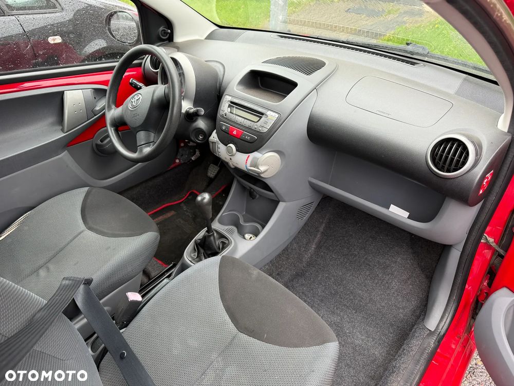Toyota Aygo CoolRed - 3