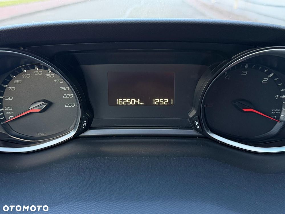Peugeot 308 BlueHDi FAP 130 Stop & Start Active - 32