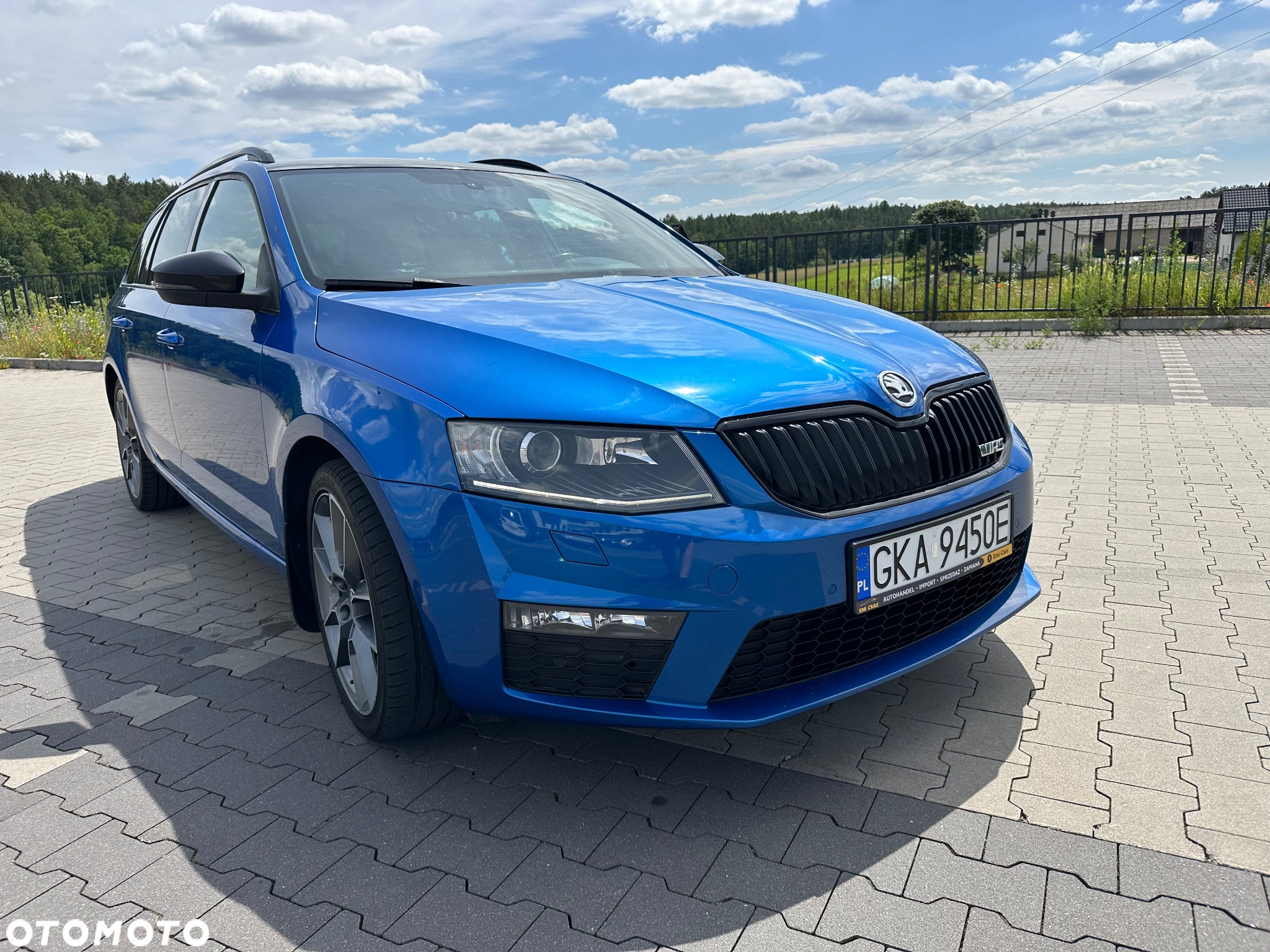 Skoda Octavia Combi 2.0 TDI DSG RS - 3