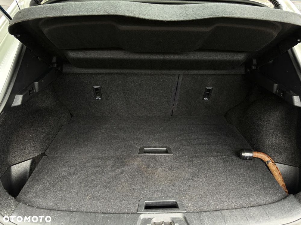 Nissan Qashqai 1.6 DCi N-Connecta - 34