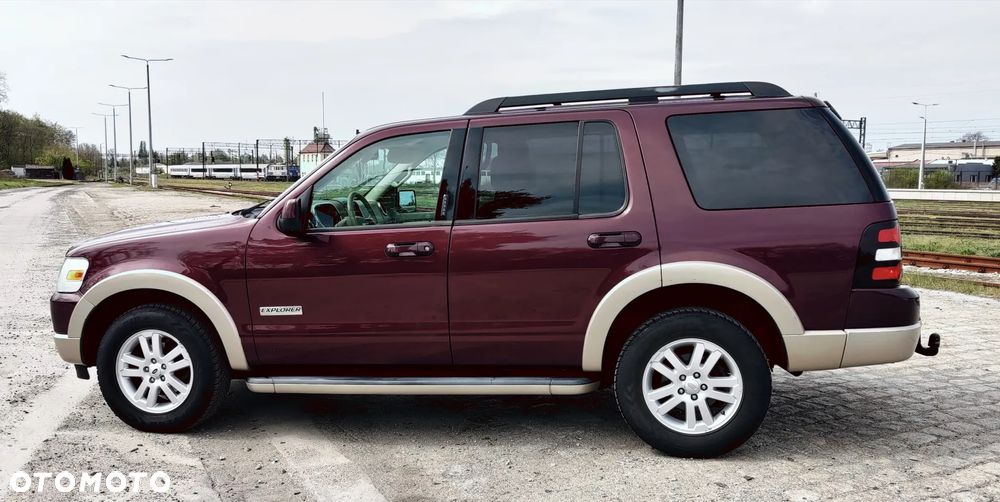 Ford Explorer 4.0 4WD - 11