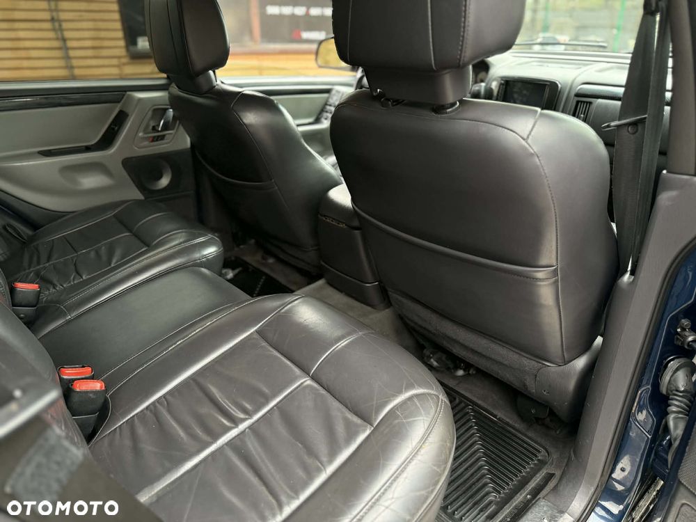 Jeep Grand Cherokee - 17