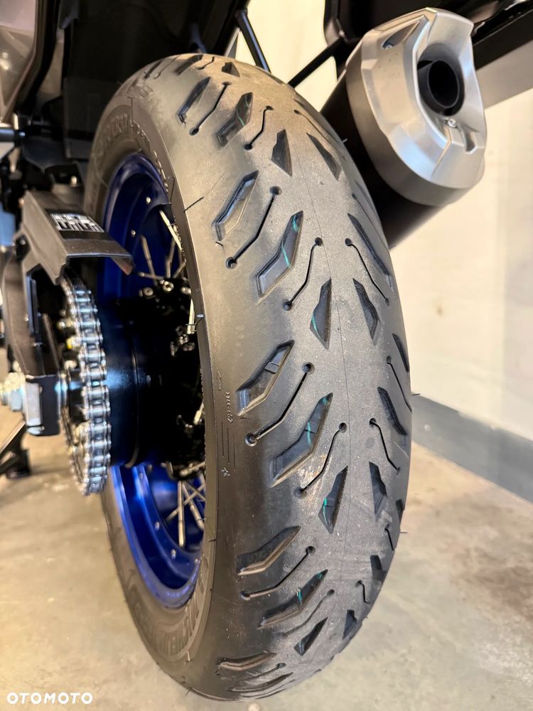 Suzuki V-STROM - 22