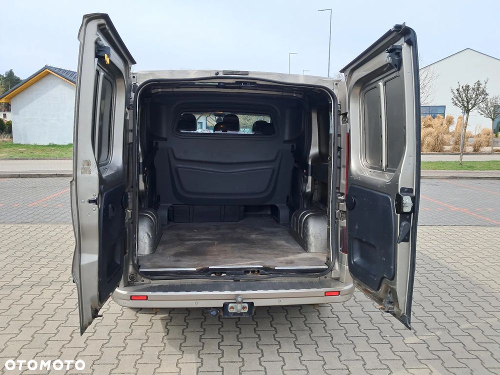 Opel Vivaro - 21